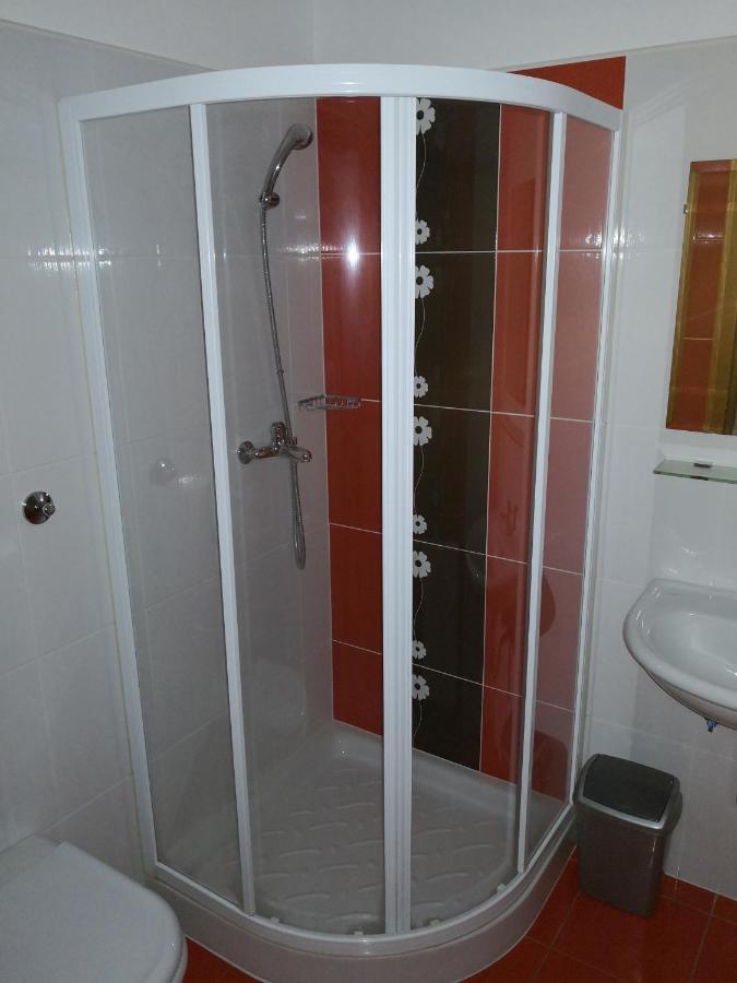 Hotel Gostilna Pri Dragici, Gostilna S Prenocisci, D.O.O. Sežana Exterior foto