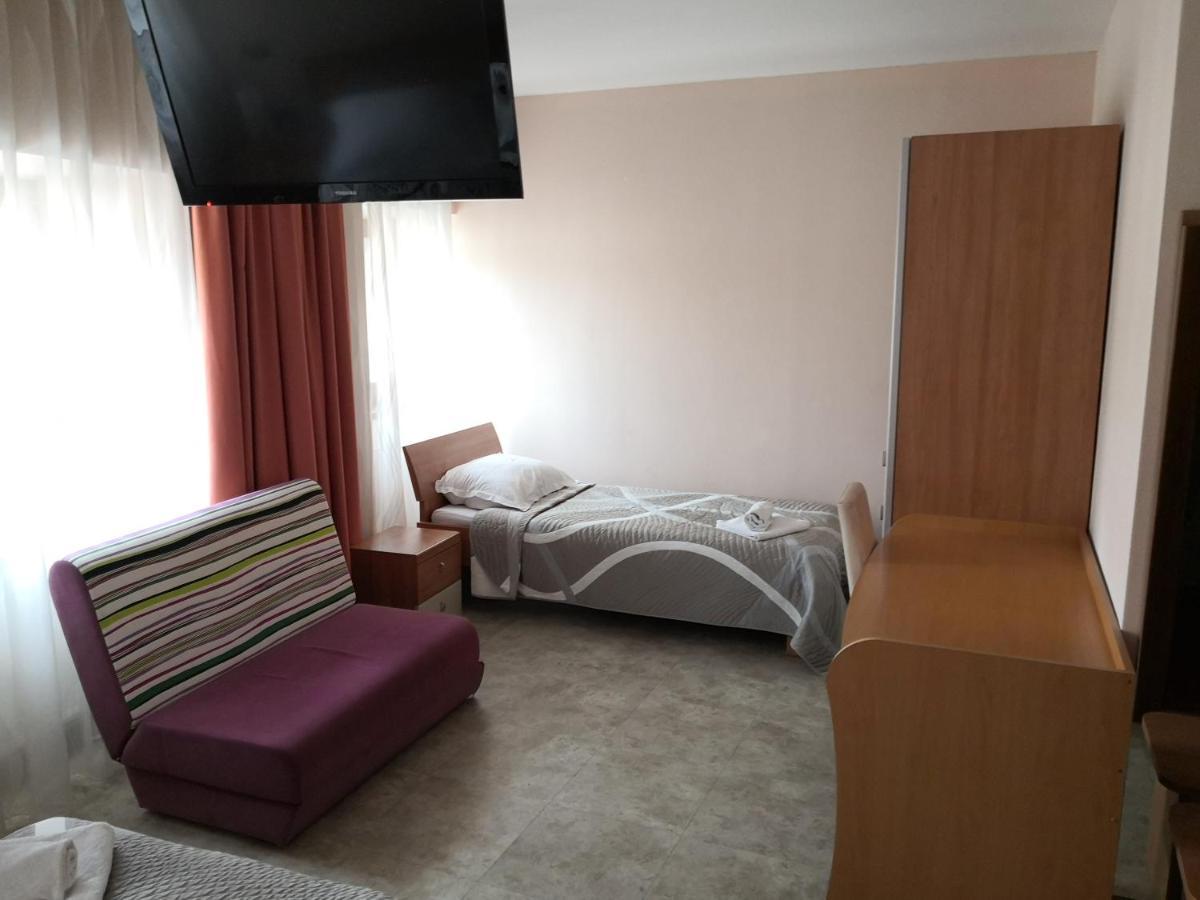 Hotel Gostilna Pri Dragici, Gostilna S Prenocisci, D.O.O. Sežana Exterior foto